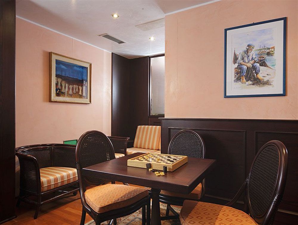 Hotel Hannover กราโด ภายนอก รูปภาพ